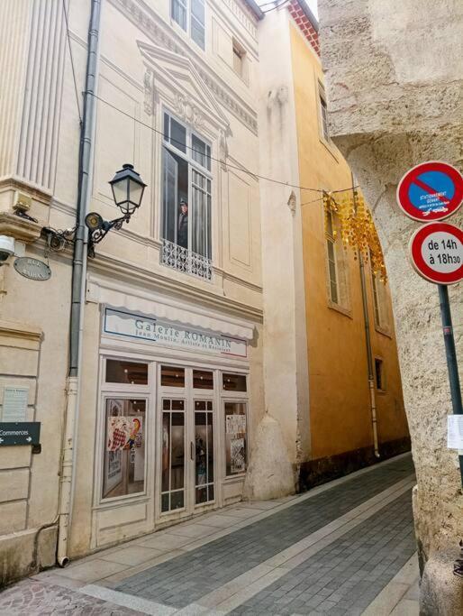 Studio bien équipé à 2 pas de la gare Béziers Extérieur photo