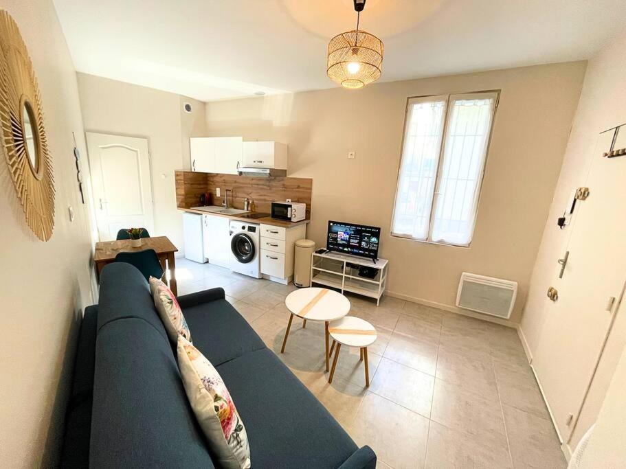 Studio bien équipé à 2 pas de la gare Béziers Extérieur photo