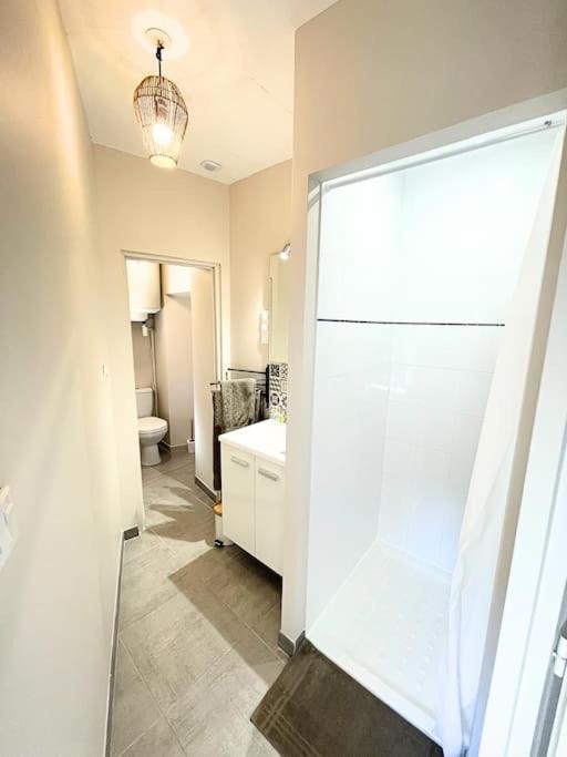 Studio bien équipé à 2 pas de la gare Béziers Extérieur photo